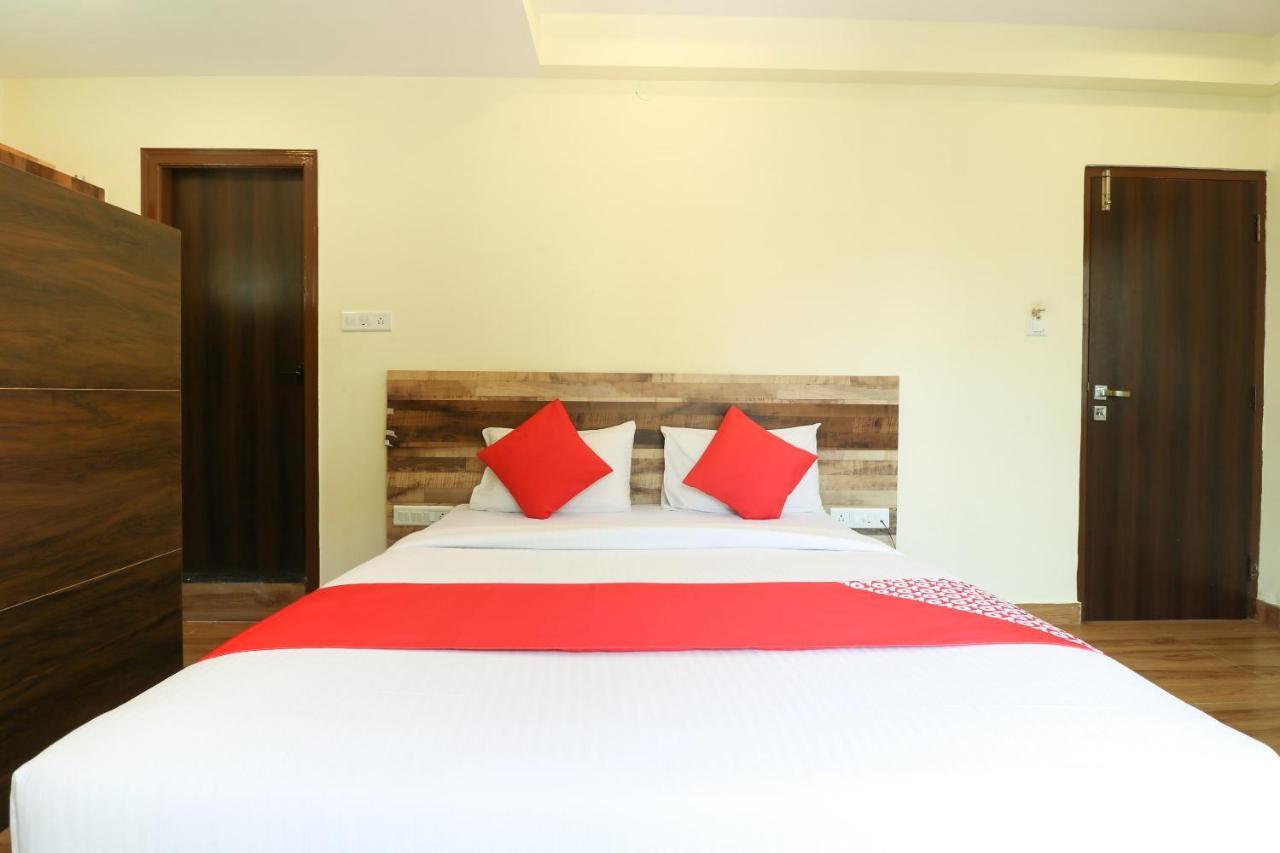 Oyo 36197 Royal Wood Otel Bangalore Dış mekan fotoğraf