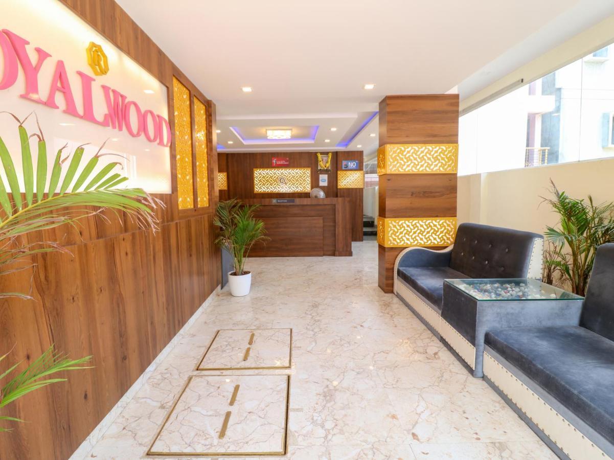 Oyo 36197 Royal Wood Otel Bangalore Dış mekan fotoğraf
